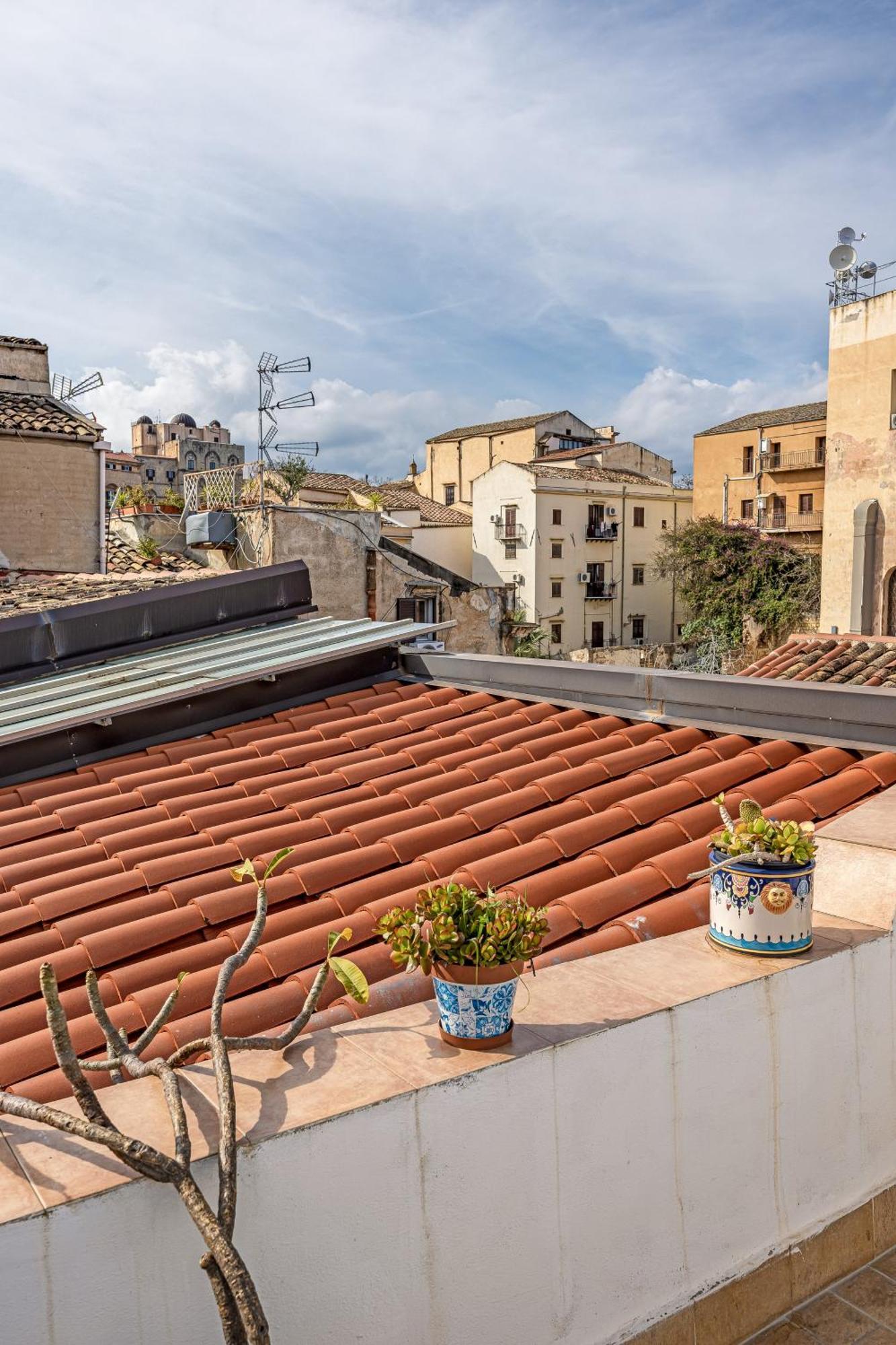 Sofia'S Apt Loft Incantevole Con Terrazza Privata ปาแลร์โม ภายนอก รูปภาพ